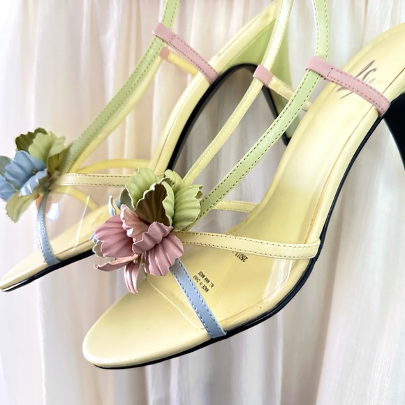 Vintage Pastel Floral Wedding Heels - Picture 8 of 14